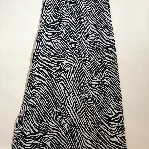 Karen Kane Zebra Ankle Length Dress - Picture 4 of 4